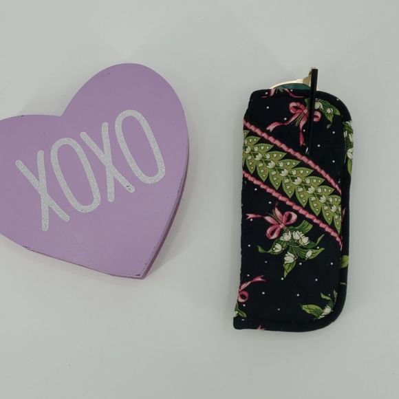 VERA BRADLEY black and green glasses case - Picture 2 of 4